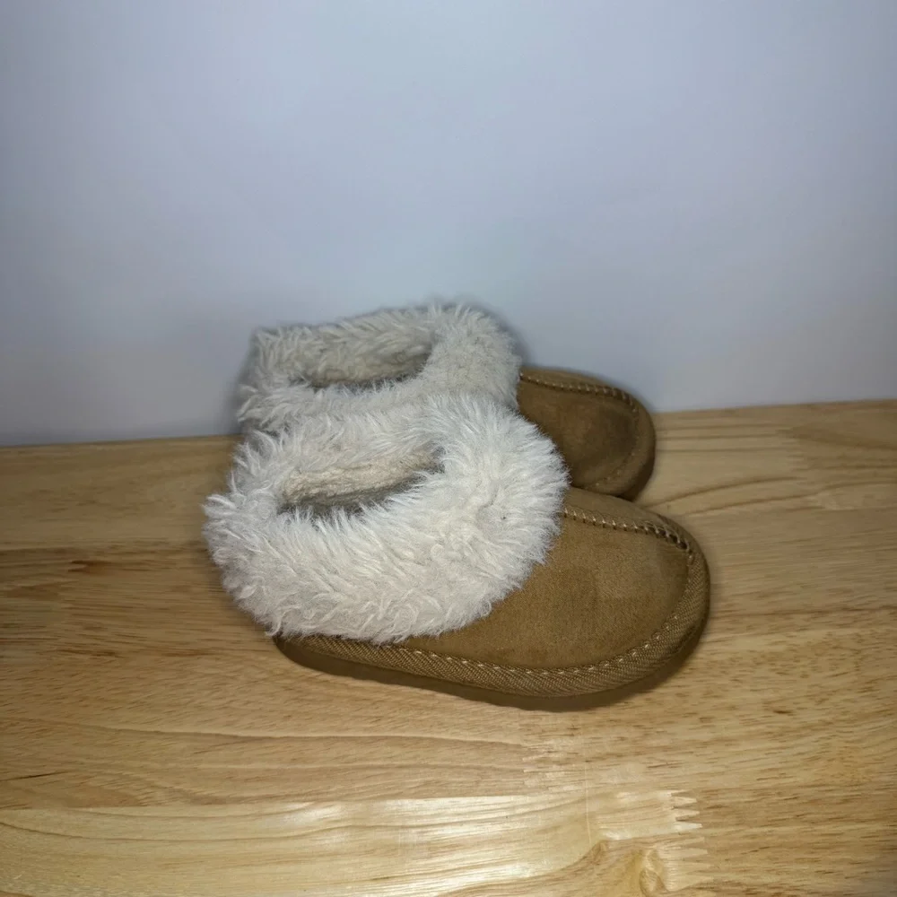 Toddler Girl Brown Fur Lined Moccasins 6 Cottagecore Boho Comfy Grandmacore Cozy